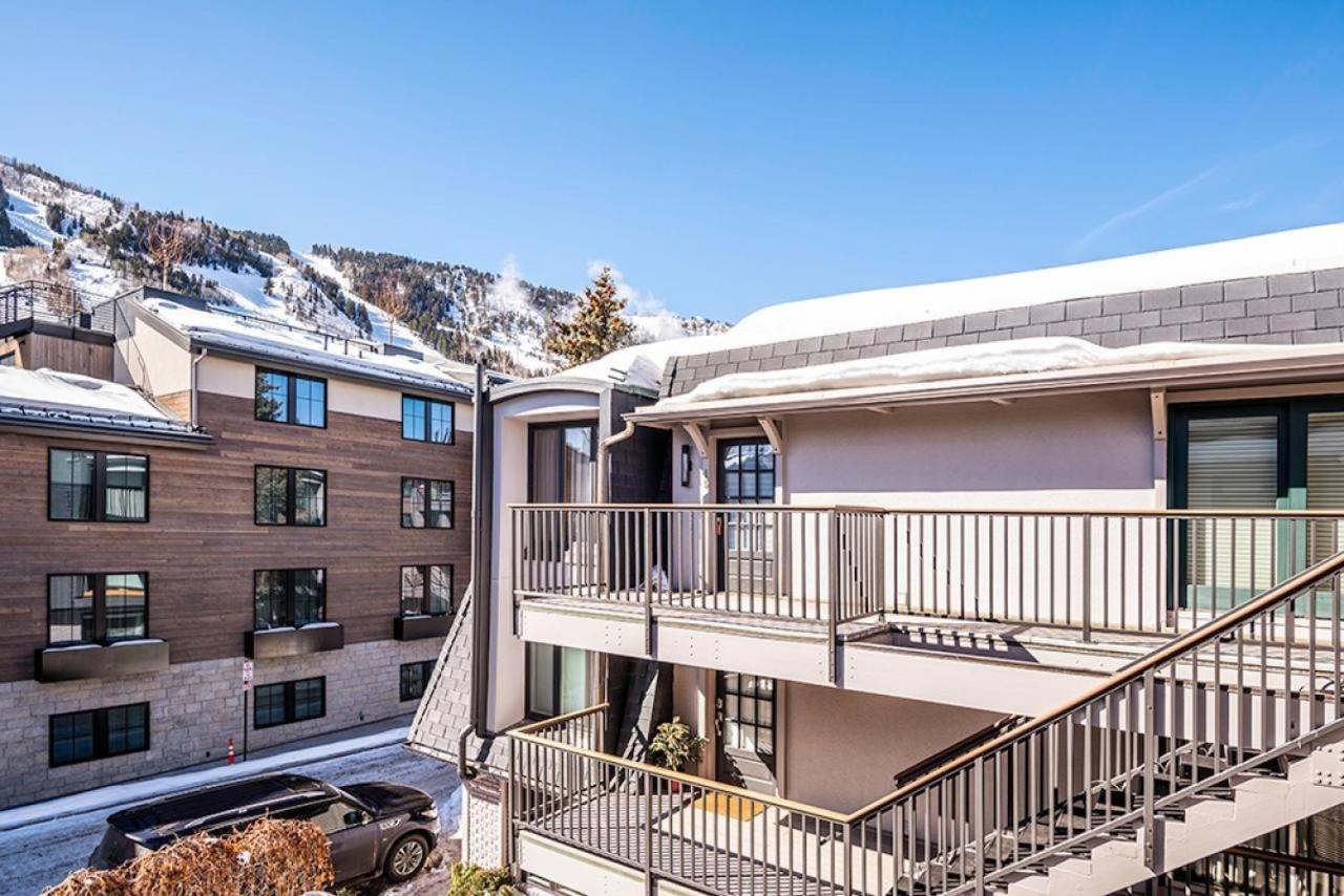 Chateau Dumont Unit 2, Condo With Central, Downtown Location Aspen Exteriör bild